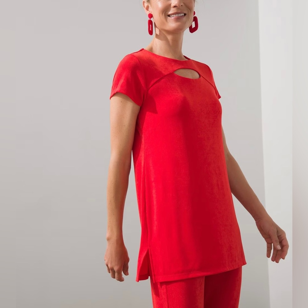 Chico’s cap sleeve keyhole top